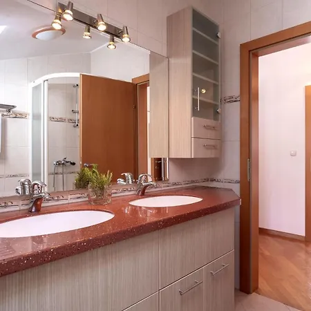 Agape Apartman Hvar 公寓