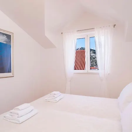 Agape Apartman Hvar 公寓